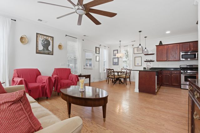 5292 E Dolphin Street, North Charleston, SC 29405