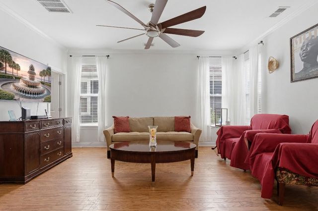 5292 E Dolphin Street, North Charleston, SC 29405