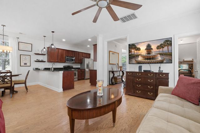 5292 E Dolphin Street, North Charleston, SC 29405