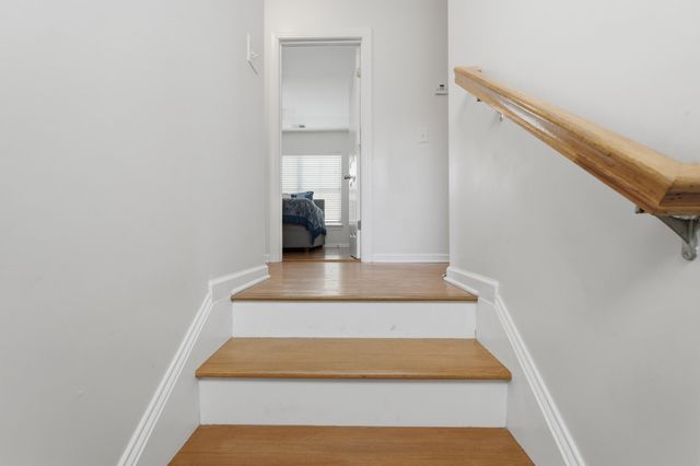 5292 E Dolphin Street, North Charleston, SC 29405