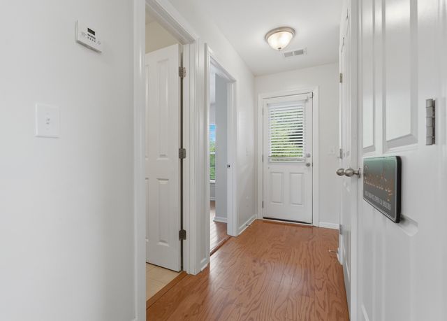 5292 E Dolphin Street, North Charleston, SC 29405