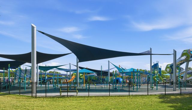 5292 E Dolphin Street, North Charleston, SC 29405