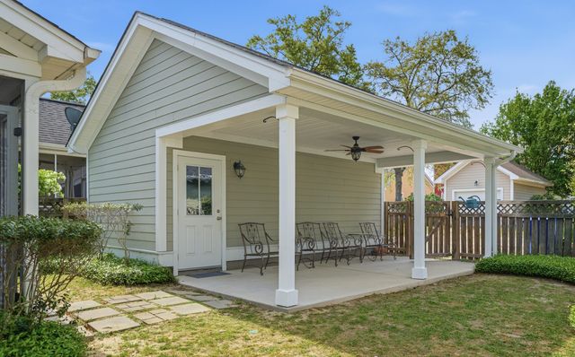 5292 E Dolphin Street, North Charleston, SC 29405