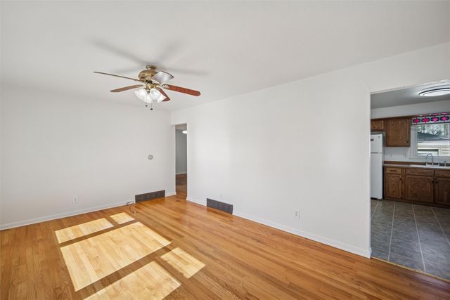 508 E Clinton Avenue, Indianola, IA 50125