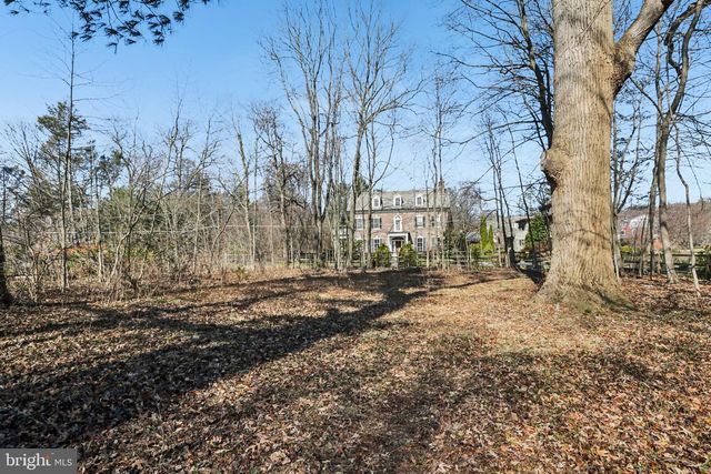 802 WESTVIEW ST, Philadelphia, PA 19119