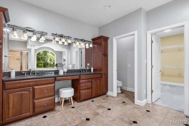 1233 Diamond Valley Drive, High Ridge, MO 63049