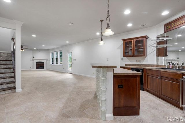 1233 Diamond Valley Drive, High Ridge, MO 63049