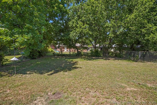 711 W 27th Street, Sand Springs, OK 74063