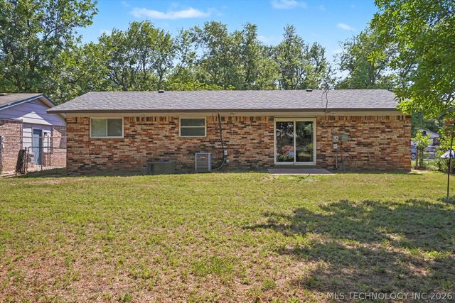 711 W 27th Street, Sand Springs, OK 74063