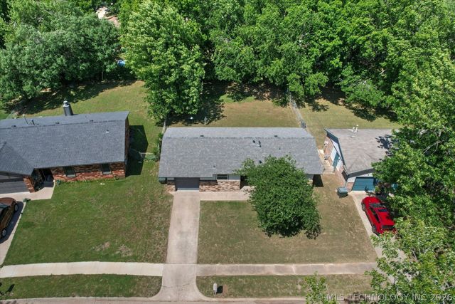 711 W 27th Street, Sand Springs, OK 74063