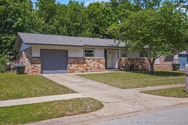 711 W 27th Street, Sand Springs, OK 74063