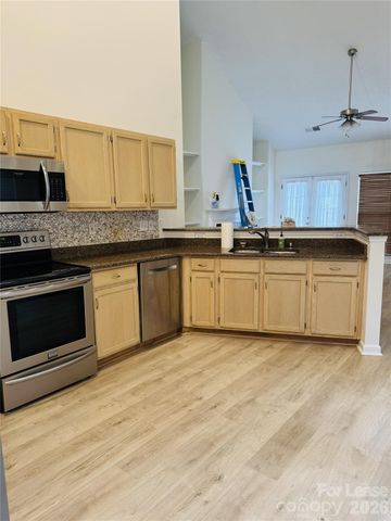 11408 Coreopsis Road, Charlotte, NC 28213