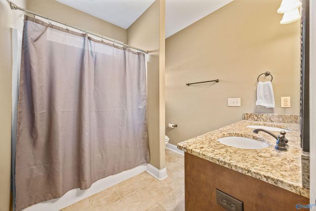 4716 Shortline Circle, Owens Cross Roads, AL 35763