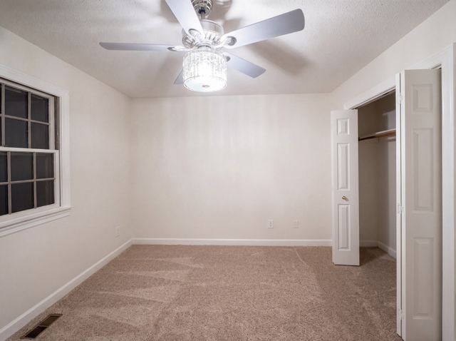 61 Eastridge Rd, Fayetteville, TN 37334