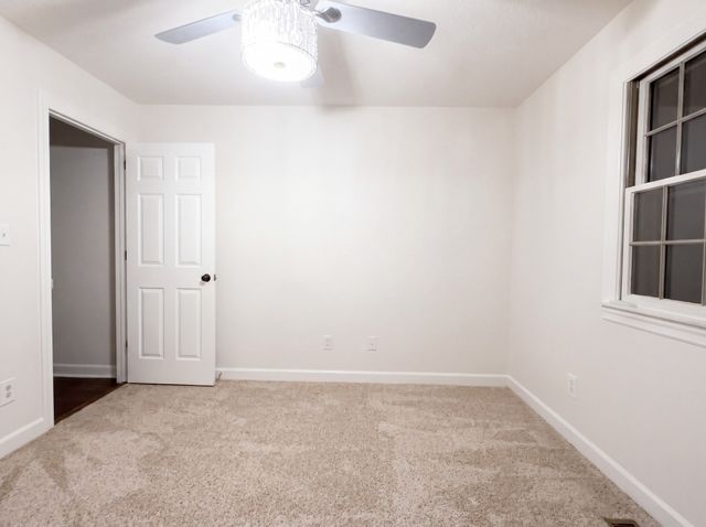 61 Eastridge Rd, Fayetteville, TN 37334