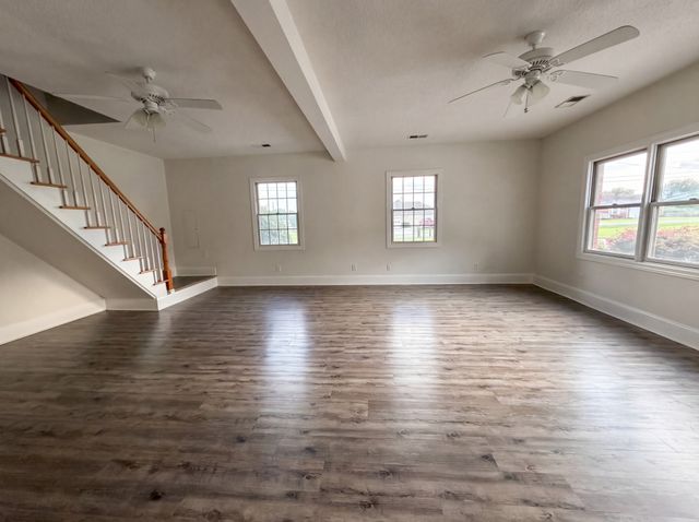 61 Eastridge Rd, Fayetteville, TN 37334