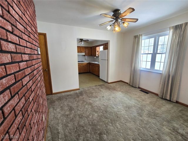 39 Jay Street, Davisville, WV 26142