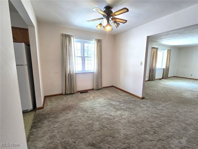 39 Jay Street, Davisville, WV 26142