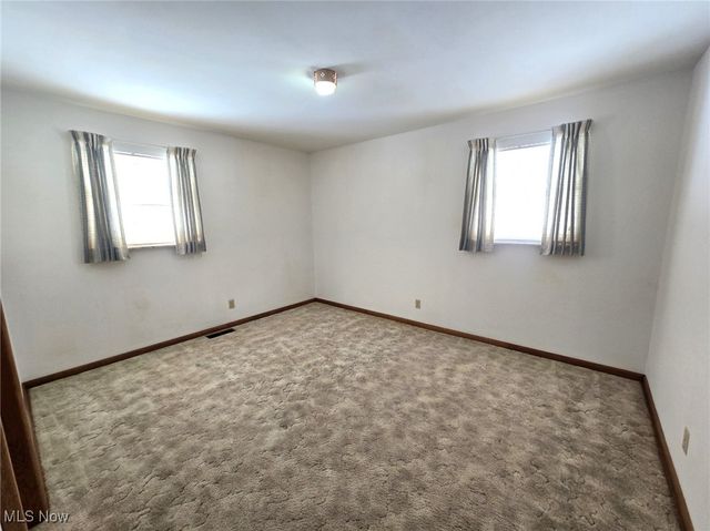 39 Jay Street, Davisville, WV 26142