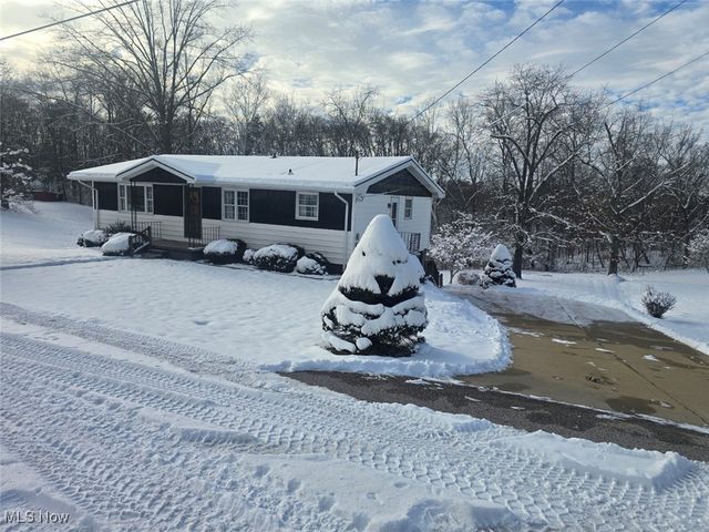 39 Jay Street, Davisville, WV 26142