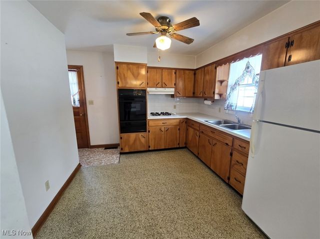 39 Jay Street, Davisville, WV 26142