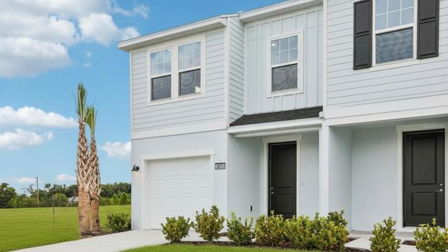 6876 HOLCOMBE DOWN DRIVE, Zephyrhills, FL 33541