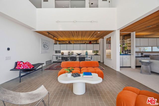 12268 Canna Road, Los Angeles, CA 90049