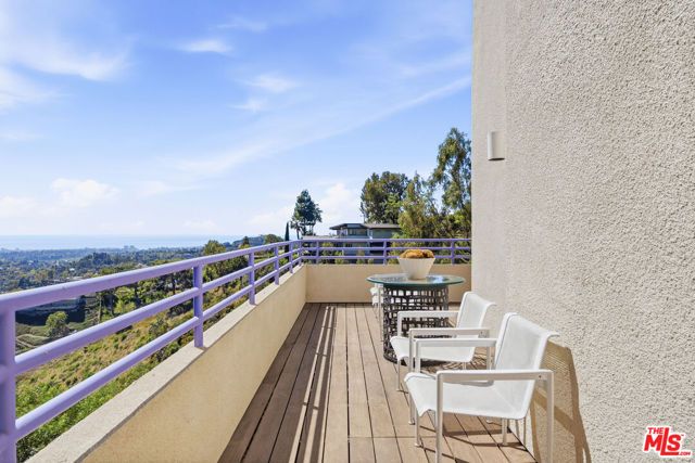 12268 Canna Road, Los Angeles, CA 90049
