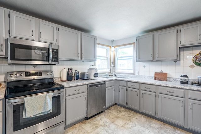 851 BAKER STREET, Wisconsin Rapids, WI 54494