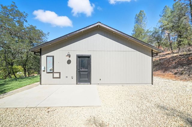 735 Shasta Park Drive, Shasta Lake, CA 96019