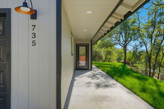 735 Shasta Park Drive, Shasta Lake, CA 96019
