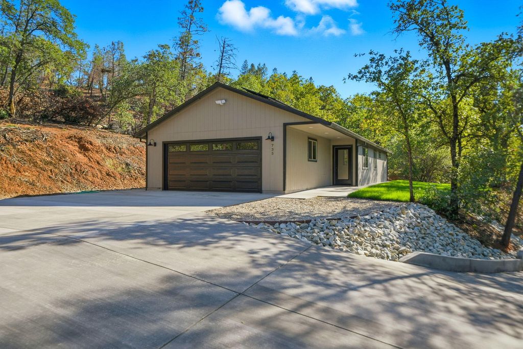 735 Shasta Park Drive, Shasta Lake, CA 96019