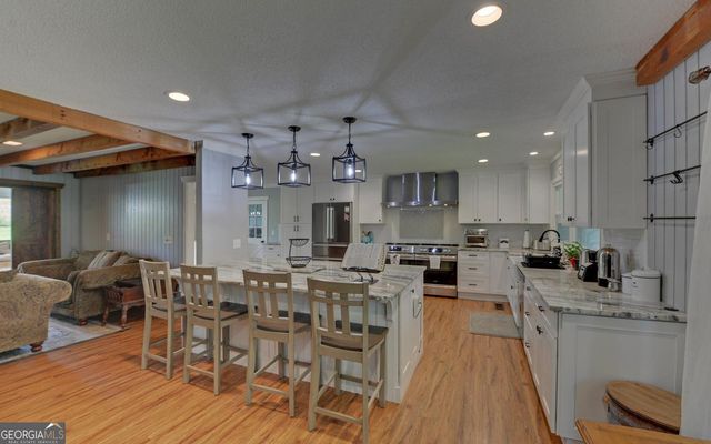6077 Highway 332, Hoschton, GA 30548