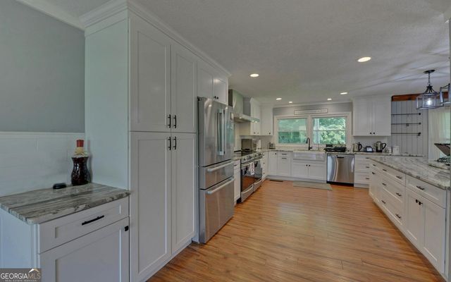 6077 Highway 332, Hoschton, GA 30548