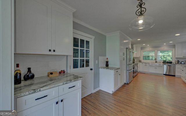 6077 Highway 332, Hoschton, GA 30548