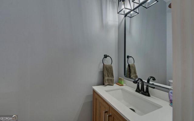 6077 Highway 332, Hoschton, GA 30548