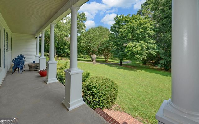 6077 Highway 332, Hoschton, GA 30548