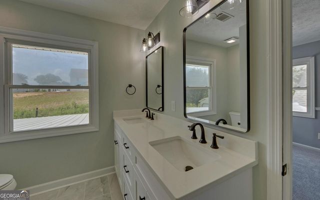 6077 Highway 332, Hoschton, GA 30548