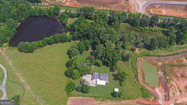 6077 Highway 332, Hoschton, GA 30548