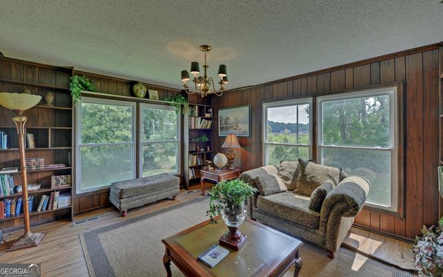 6077 Highway 332, Hoschton, GA 30548