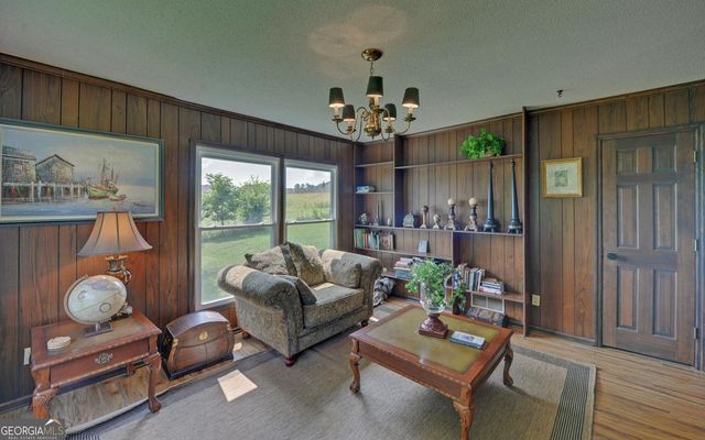 6077 Highway 332, Hoschton, GA 30548