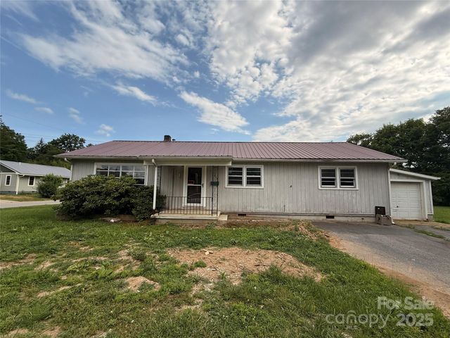233 Rogers Street, Waynesville, NC 28786