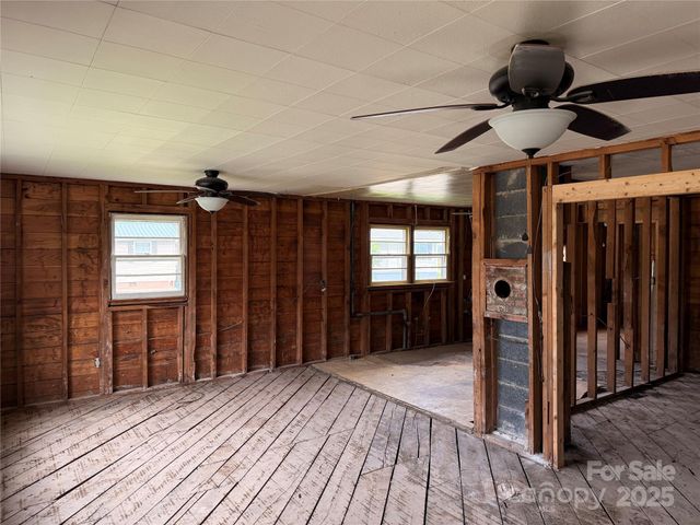 233 Rogers Street, Waynesville, NC 28786