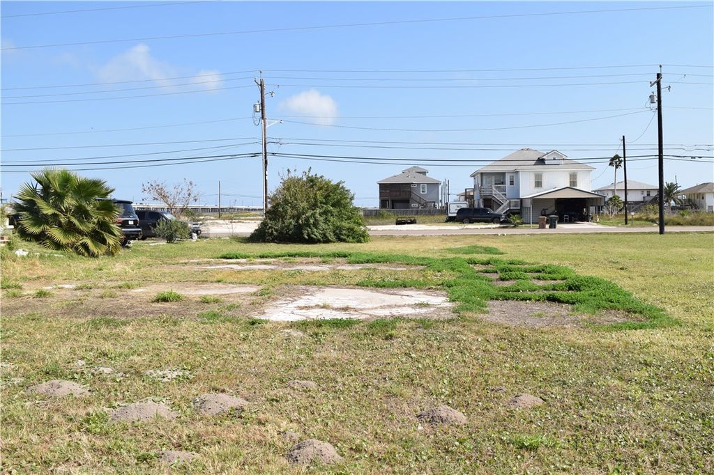 1214 Laguna Shores, Corpus Christi, TX 78418 — exterior