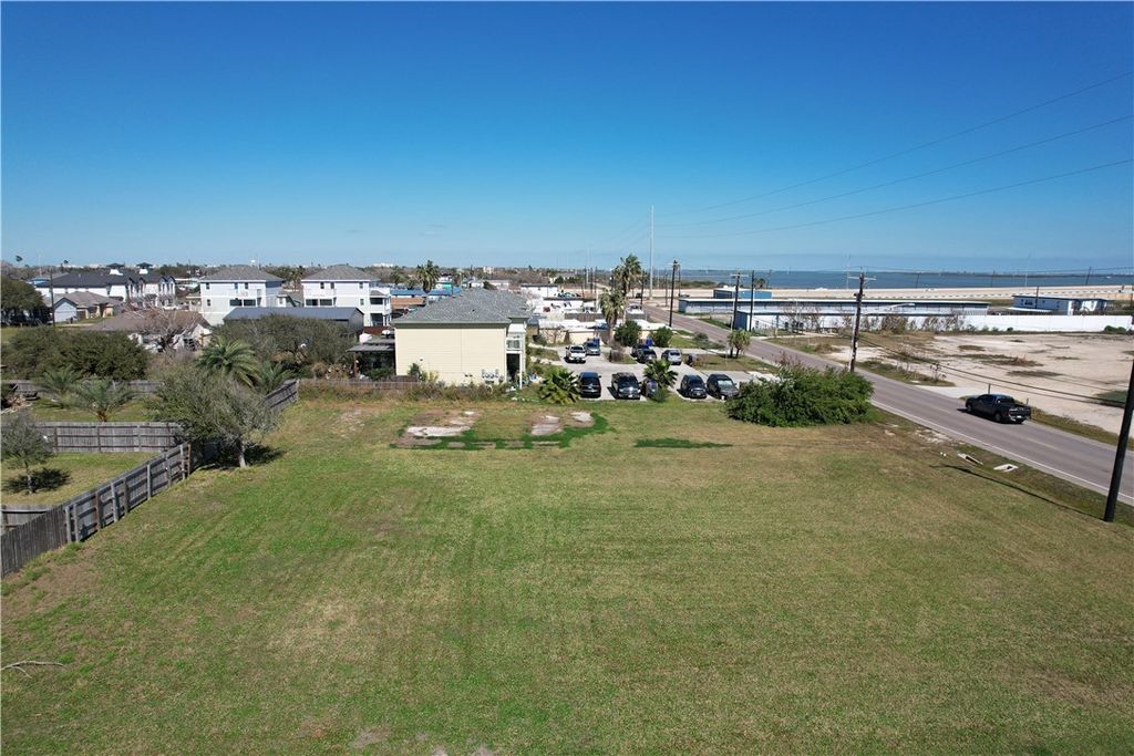 1214 Laguna Shores, Corpus Christi, TX 78418 — photo 4