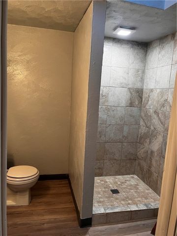 336 N Main, Houston, PA 15342