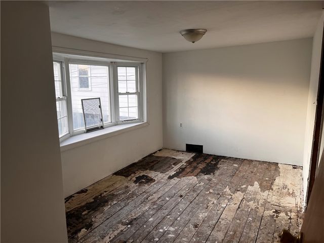 336 N Main, Houston, PA 15342