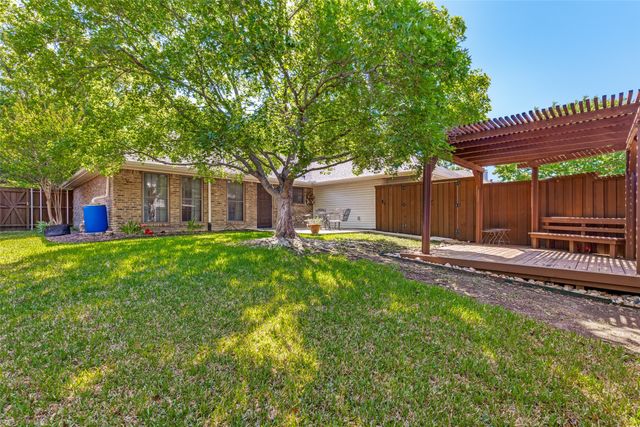 1505 Iowa Drive, Plano, TX 75093