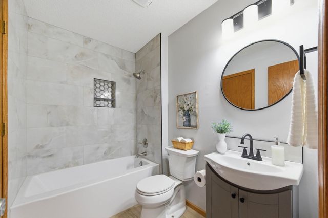 1138 W Sumac, Andover, KS 67002