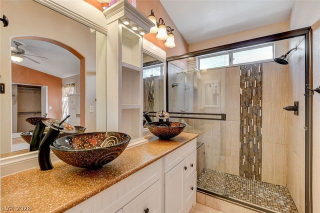 1717 Matador Way, Las Vegas, NV 89128